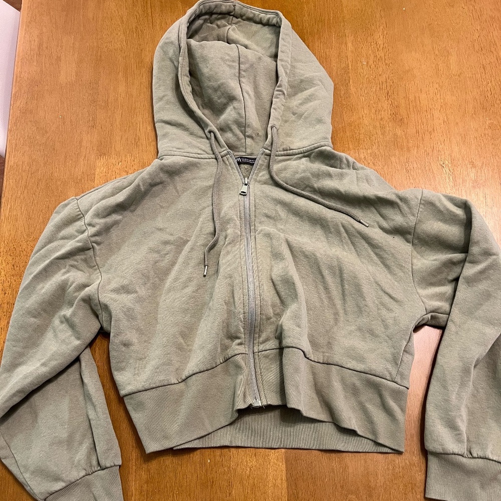 Cropped Zip Up